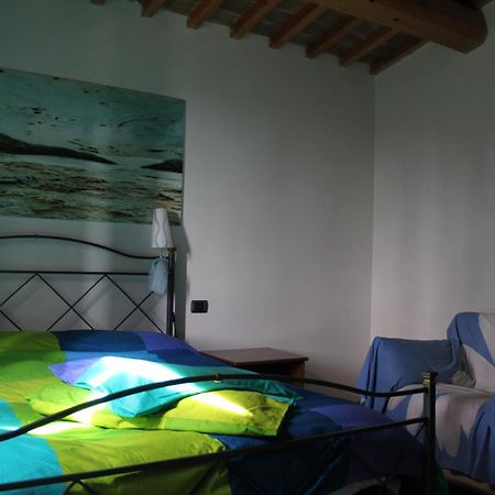 Agriturismo La Valle Del Vento Urbino Bagian luar foto