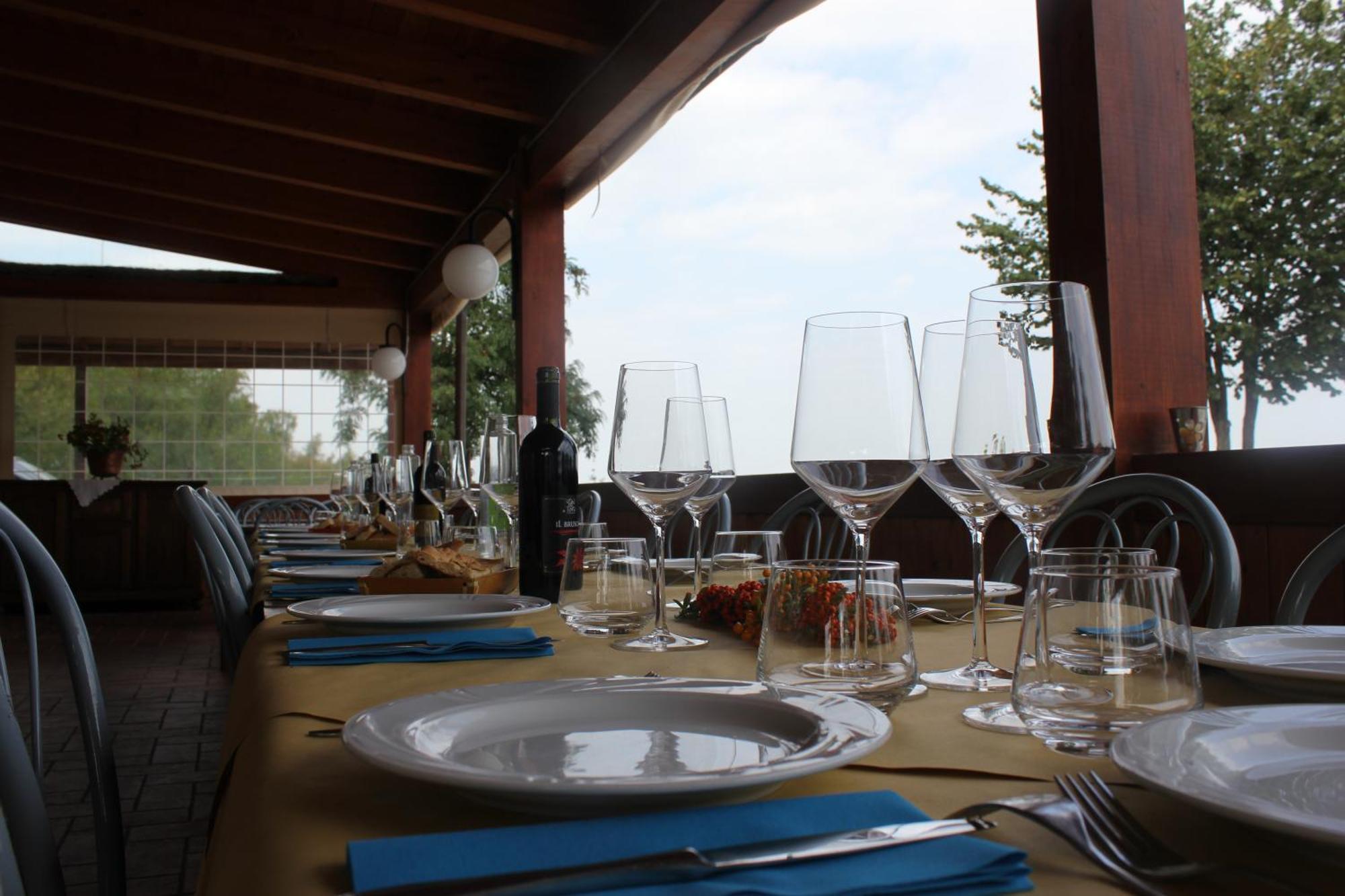 Agriturismo La Valle Del Vento Urbino Bagian luar foto